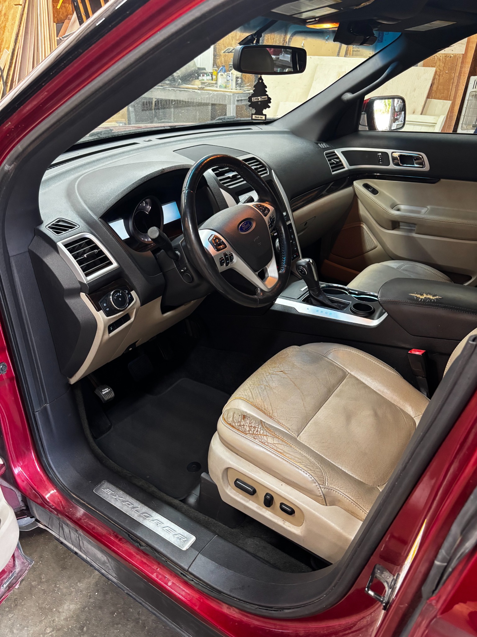 Detailed Ford Explorer interior